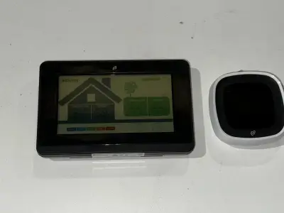 Een digitale thermometer + een digitale wekker – kavel bij Auctionline, Anderlecht
