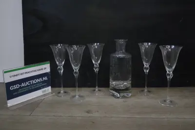 Glazen karaf met 5 bijpassende glazen' – kavel bij GSD Auctions, Zoeterwoude