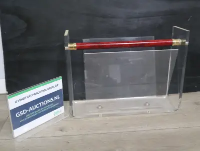 Transparante plexiglas tijdschrifthouder – kavel bij GSD Auctions, Zoeterwoude