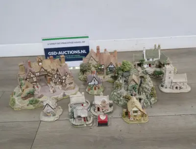 Diverse decoratieve miniatuurhuisjes – kavel bij GSD Auctions, Zoeterwoude