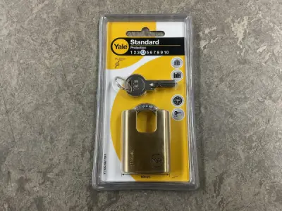 8x Yale messing hangslot 40mm Y110C/40/119/1 – kavel bij XL Auctions
