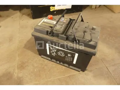 2 John Deere StrongBox-batterijen – kavel bij Auctelia, Binche