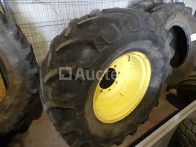 Wiel voor BKT Agrimax tractor – kavel bij Auctelia, Binche