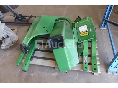 Hoods en Hoepels voor John Deere 855 – kavel bij Auctelia, Binche