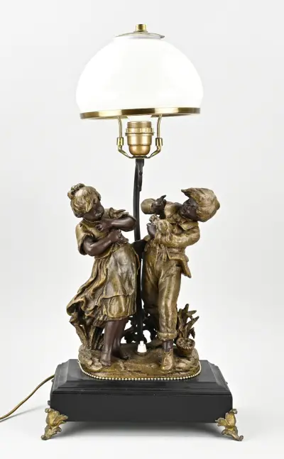 Figuurlijke lamp, H 65 cm – kavel bij Twents Veilinghuis