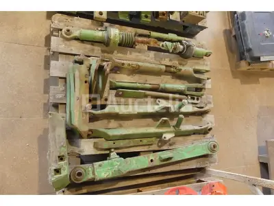 Hefstangen voor John Deere – kavel bij Auctelia, Binche