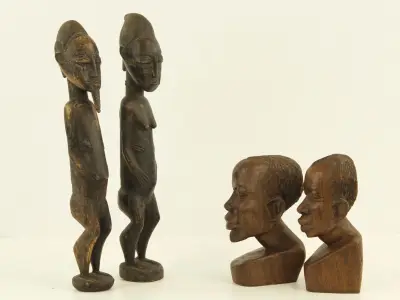 Set van 4 Afrikaanse houten beelden – kavel bij De Kringwinkel, Antwerpen