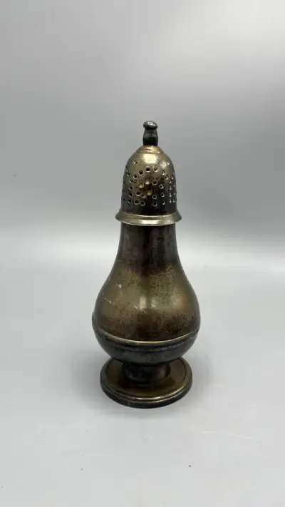Suikerstrooier verzilverd balustermodel vintage muffineer met schroefdeksel – kavel bij De Kringwinkel, Waardamme