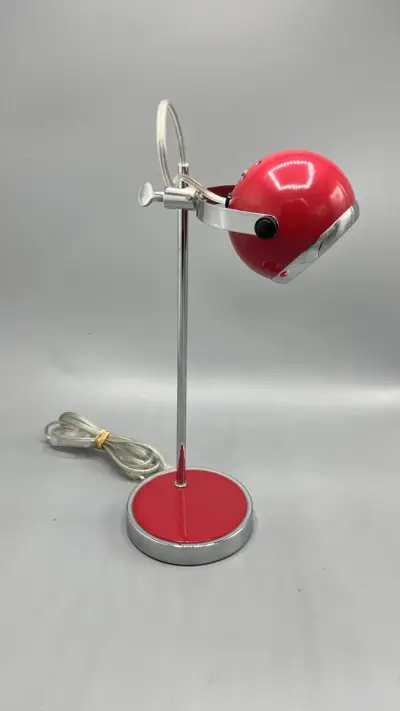 Bureaulamp eyeball Space Age vintage rood chroom tafellamp – kavel bij De Kringwinkel, Waardamme