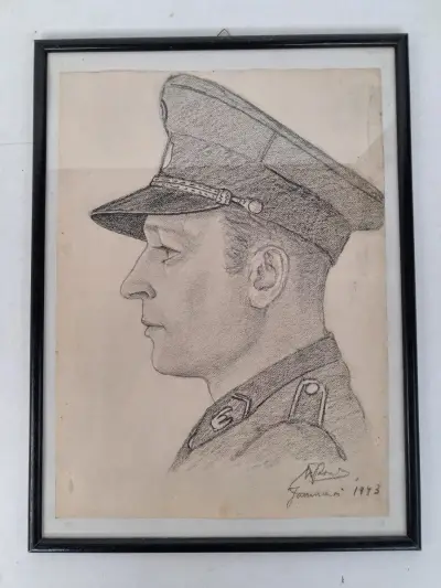 Potlood- of houtskooltekening van een Duitse militair, politieofficier of lid van een bezettingsorganisatie – kavel bij De Kringwinkel, Waardamme
