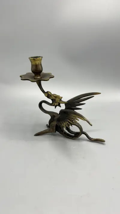 Kandelaar draak messing vintage tafelfiguur met vleugels – kavel bij De Kringwinkel, Oostkamp