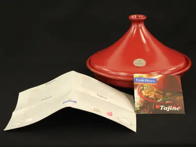 Emile Henry Rode keramische tajine 3,5L – kavel bij De Kringwinkel, Antwerpen