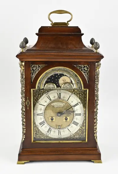 Amsterdamse tafelklok, 1880 – kavel bij Twents Veilinghuis