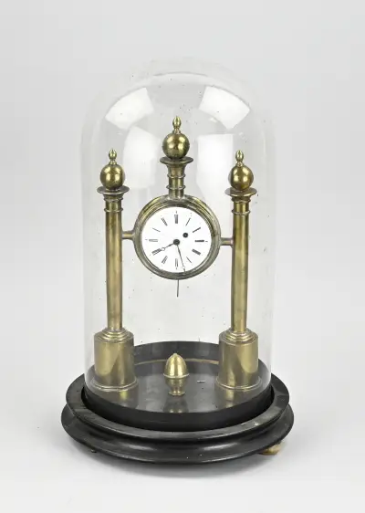 Klok onder stolp, 1870 – kavel bij Twents Veilinghuis