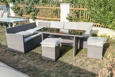 Wohnungsauflösung, Gebraucht-und Retourwaren – veiling bij Aurena, Weiden am See
