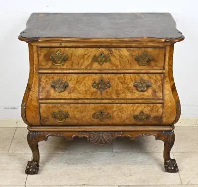 Commode (wortelnoten) – kavel bij Twents Veilinghuis