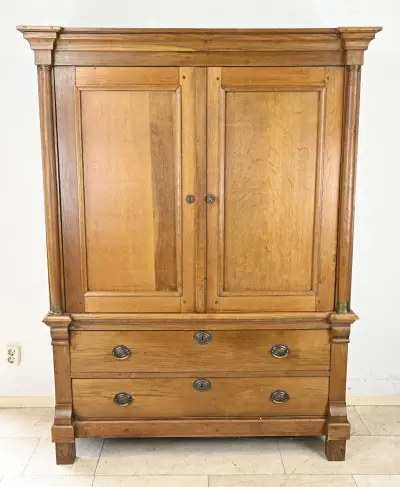 Eiken kabinet, 1820 – kavel bij Twents Veilinghuis