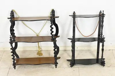 2x Wand etagère, 1860 – kavel bij Twents Veilinghuis