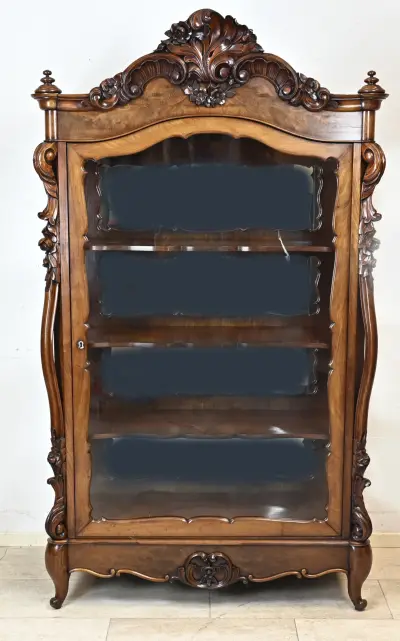 Vitrinekast, 1860 Willem III – kavel bij Twents Veilinghuis