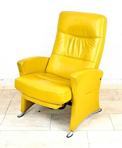 Relaxfauteuil (geel) – kavel bij Twents Veilinghuis