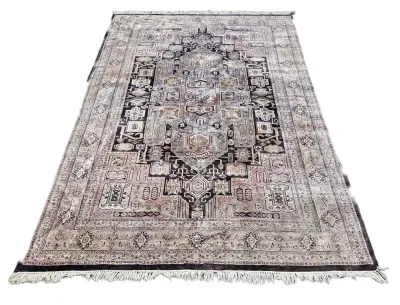 Perzisch kleed van zijde, 290 x 185 cm – kavel bij Twents Veilinghuis