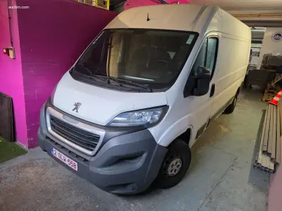 Peugeot Boxer 2014 – kavel bij Auctim, Aartselaar