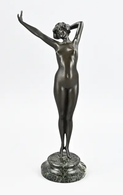 Art Deco figuur, Vrouw – kavel bij Twents Veilinghuis