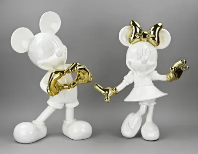 Paar Mickey Mouse figuren, H 57 - 63 cm – kavel bij Twents Veilinghuis