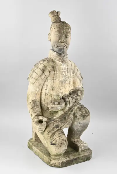 Chinees terracotta beeld – kavel bij Twents Veilinghuis