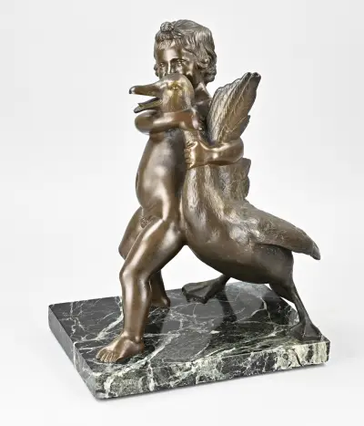 Bronzen beeld, Putti met gans – kavel bij Twents Veilinghuis