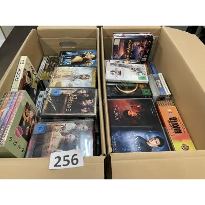 2 Kartons DVD´s – kavel bij Luedtke Versteigerungen, Werneuchen