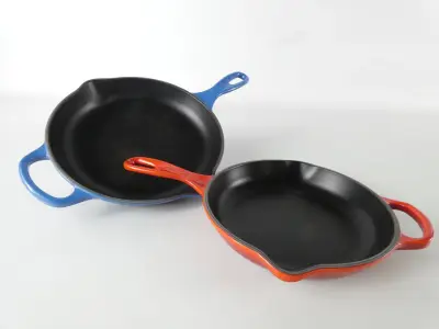 Set van 2 gietijzeren Le Creuset koekenpannen – kavel bij De Kringwinkel, Heverlee