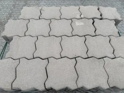 60 M2 Betonsteen Bruin Met Facet 22,5x22,5x8 Cm – kavel bij XL Auctions