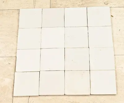 Lot witjes tegels (100x) – kavel bij Twents Veilinghuis