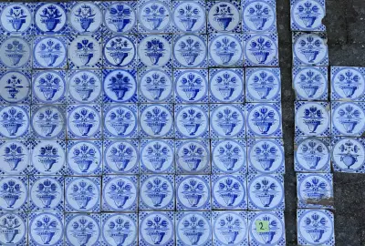 Lot bloempot tegels (56 st.) – kavel bij Twents Veilinghuis