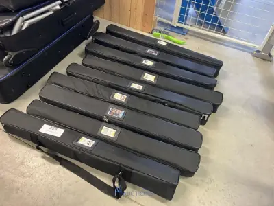 9 bannerhouders – kavel bij VH Auctions