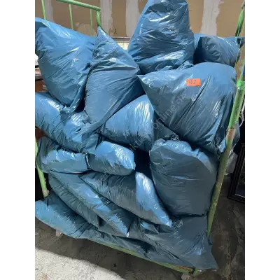 Posten Kleidung / Wäsche – kavel bij Luedtke Versteigerungen, Berlin