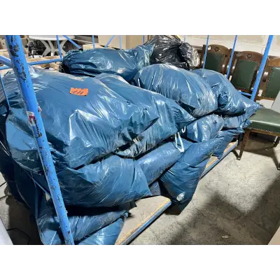 Posten Kleidung / Wäsche – kavel bij Luedtke Versteigerungen, Berlin