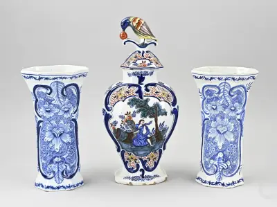 3x Delftse vaas, H 23 - 35 cm – kavel bij Twents Veilinghuis