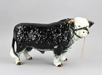 Grote stier, 44 cm – kavel bij Twents Veilinghuis