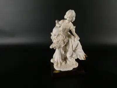Vintage biscuitporselein beeldje - Giuseppe Armani – kavel bij De Kringwinkel, Heverlee