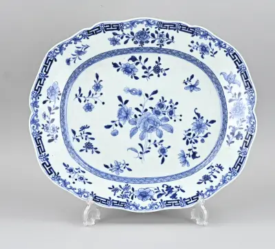 Chinese opdienschaal, 41 x 35 cm – kavel bij Twents Veilinghuis