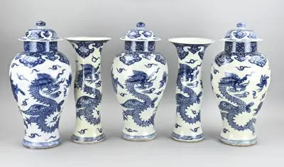 5-Delig Chinees kaststel, H 38 - 41 cm – kavel bij Twents Veilinghuis