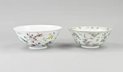 2x Chinese Familie Rose kom Ø 17,3 - 18,6 cm – kavel bij Twents Veilinghuis