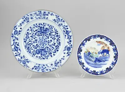 2x Chinees bord Ø 18,5 - 28 cm – kavel bij Twents Veilinghuis