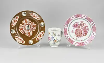 3x Chinees porselein (beker, 2x bord) – kavel bij Twents Veilinghuis