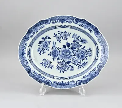 Chinese schaal, 38 x 30,6 cm – kavel bij Twents Veilinghuis