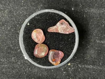 Edelsteen - Roze edelsteen – kavel bij Onlineveilingmeester