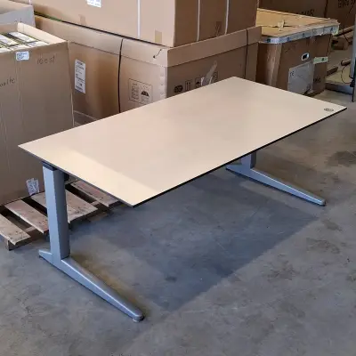 Elektrisch verstelbaar bureau | 160x80 cm, Ahrend, Ahorn – kavel bij Onlineveilingmeester, Raalte