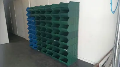 Ca. 63x Grote Magazijnbakken, Overtoom, Groen/blauw – kavel bij Onlineveilingmeester, Raalte